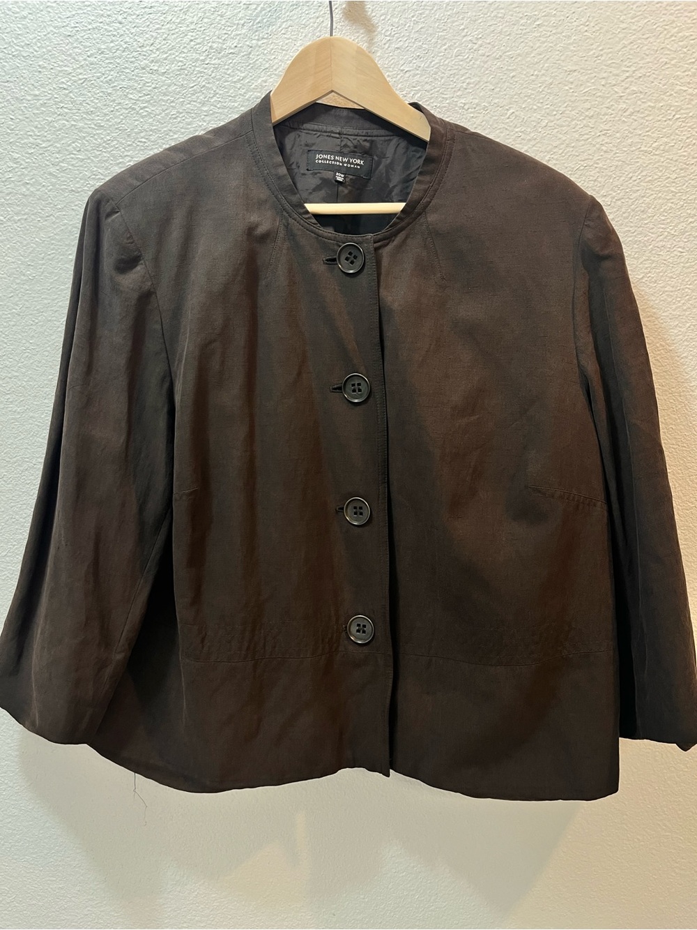 Jones New York Brown Round-Neck Button Jacket silk linens soft luxury
